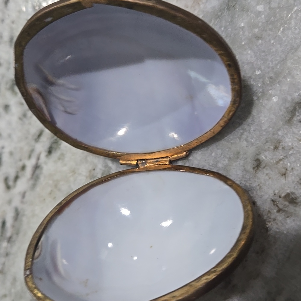Shell Trinket Box - Picture 3 of 6